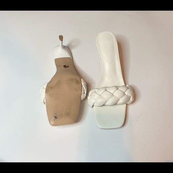 Low heels - Picture 2 of 3